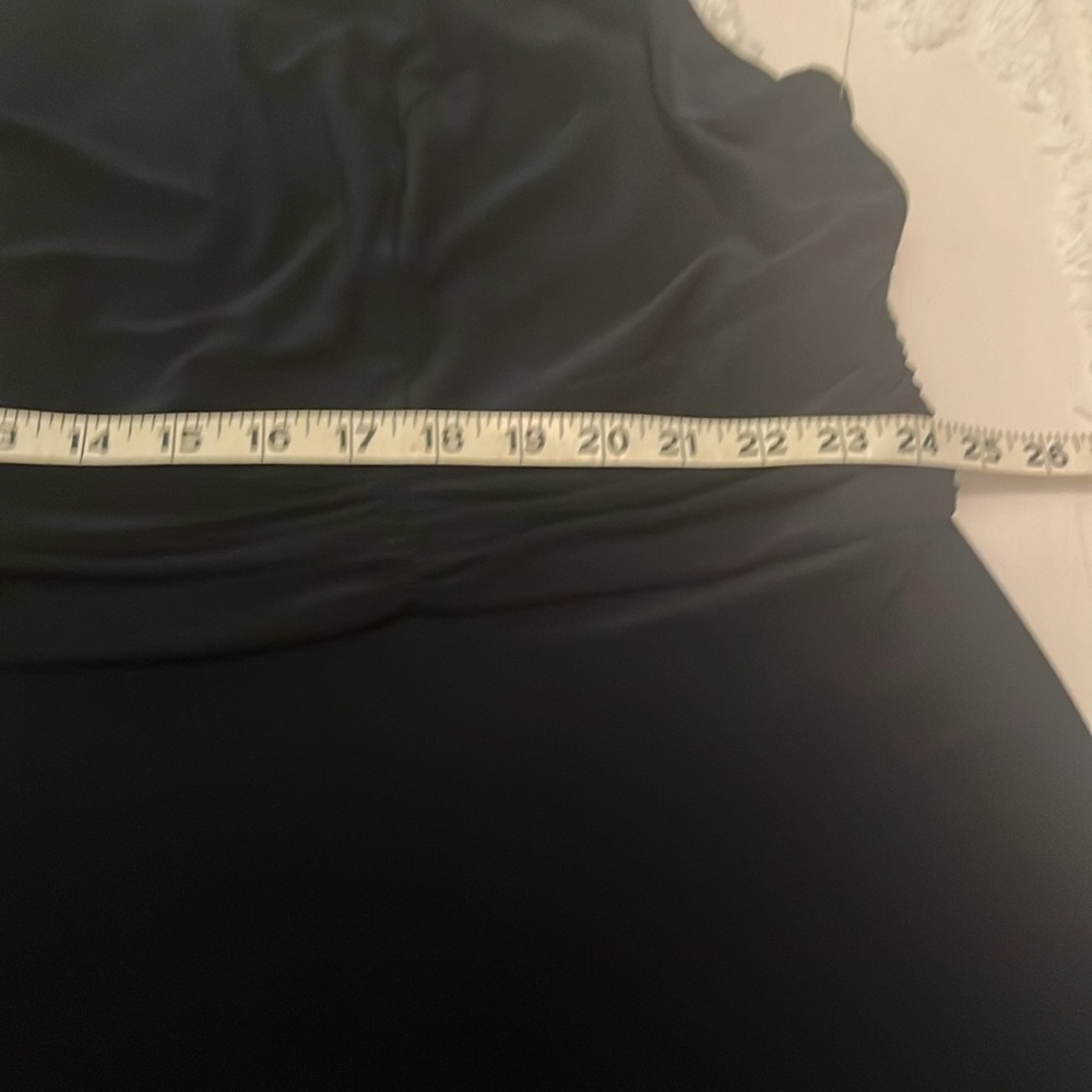 Dress - Picture 6 of 11